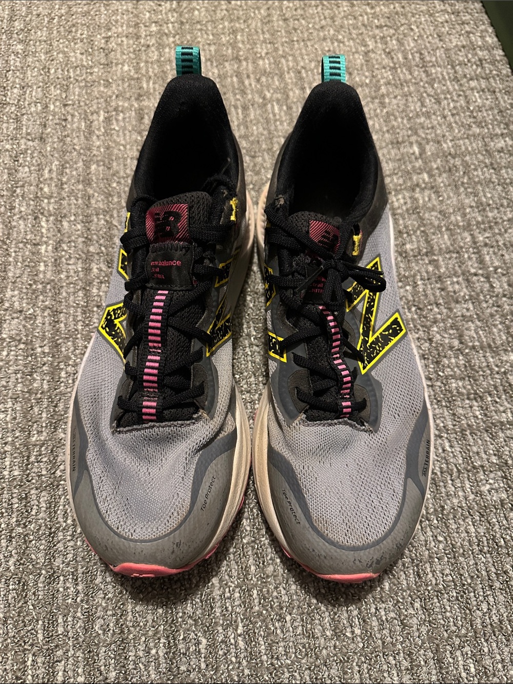 New Balance Women's Gray, Pink & Yellow Athletic Running Shoes Size 6
